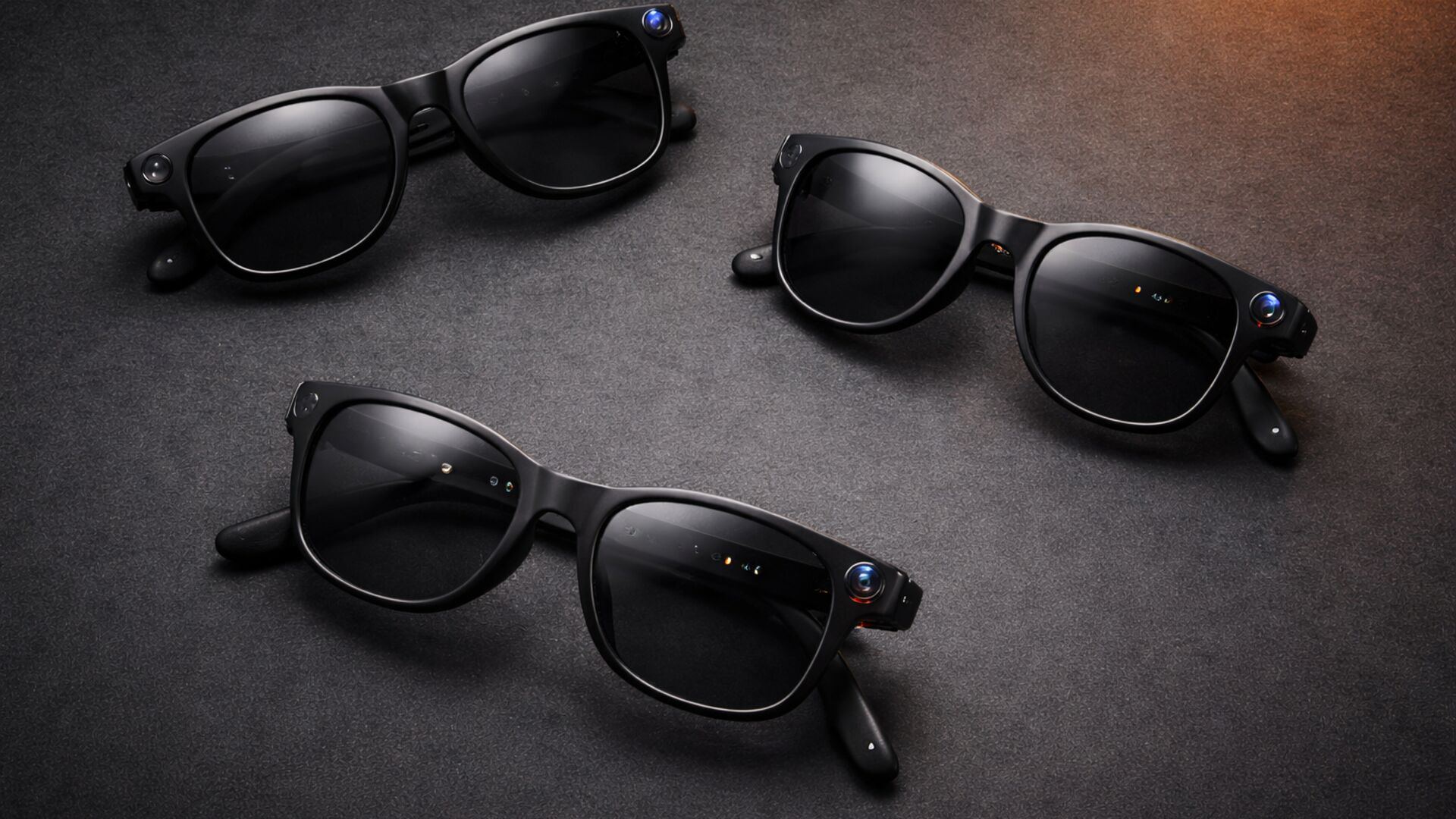 Comparativa visual entre Ray-Ban Meta y alternativas de gafas inteligentes en mesa minimalista